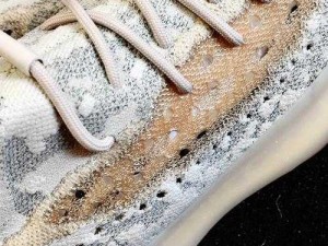 yeezy380 蜜桃粉和白色：高清精品深度评测